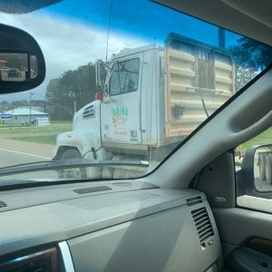 Meet your Posher, Clint